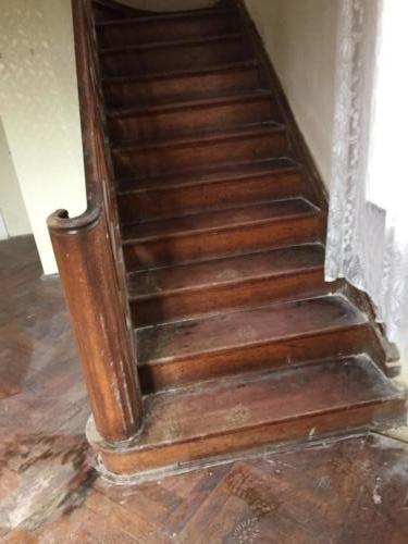 14. Schodiště před renovací